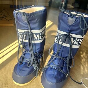 MoonBoot Navy Snow Boots